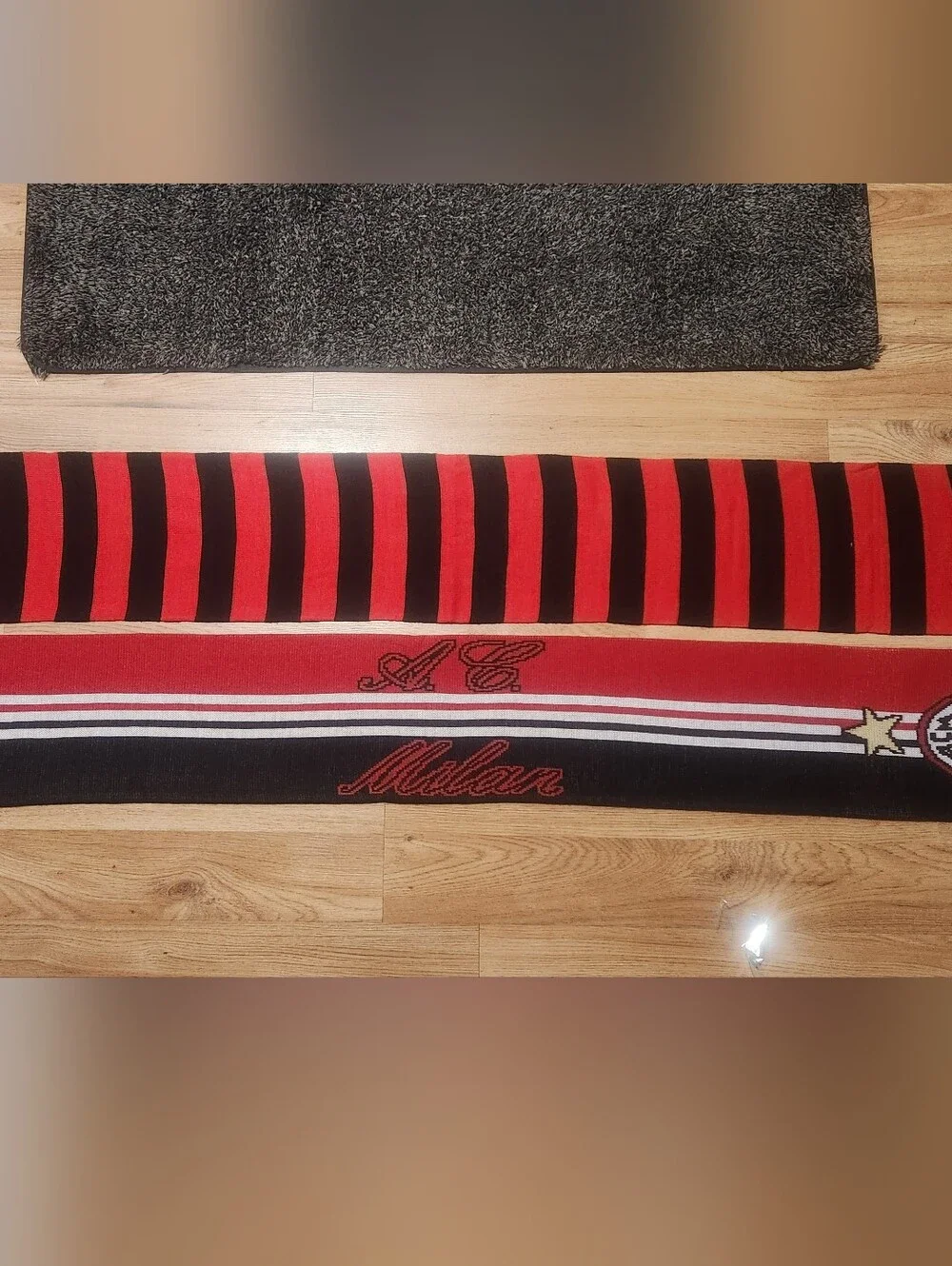 AC MILAN 2 SCARVES Soccer Calcio Futbol Rossoneri